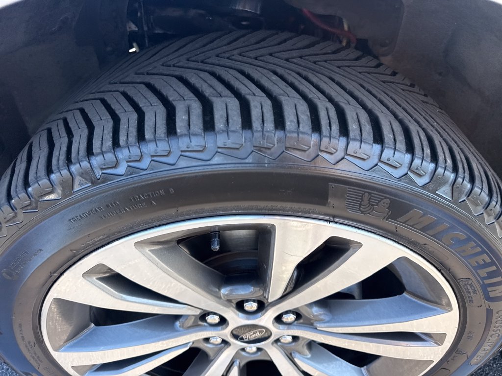 Used 2020 Ford Expedition Limited w/ Equipment Group 302A AWD/4WD image 26