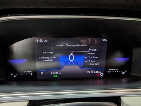 Used 2025 Volkswagen Taos SE image 14