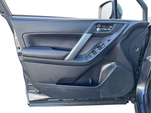 Used 2018 Subaru Forester 2.5i Premium image 18