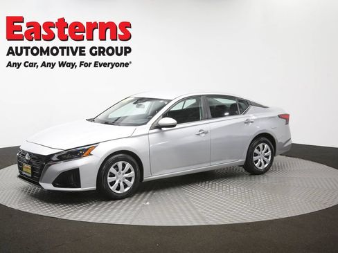 Used 2023 Nissan Altima 2.5 S FWD image 55
