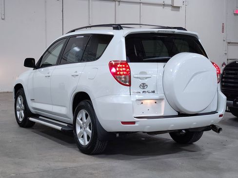 Used 2007 Toyota RAV4 Limited image 11