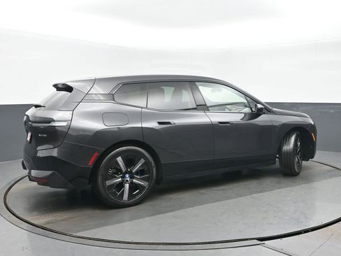 Used 2023 BMW iX xDrive50 w/ Sport Package image 3