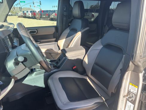 Used 2023 Ford Bronco Wildtrak AWD/4WD image 11