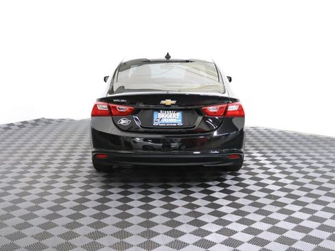 Used 2022 Chevrolet Malibu LS FWD image 7