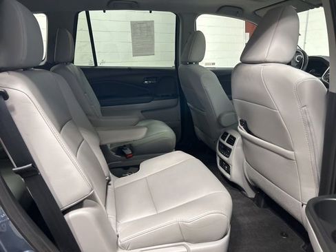Certified 2021 Honda Pilot Touring image 19