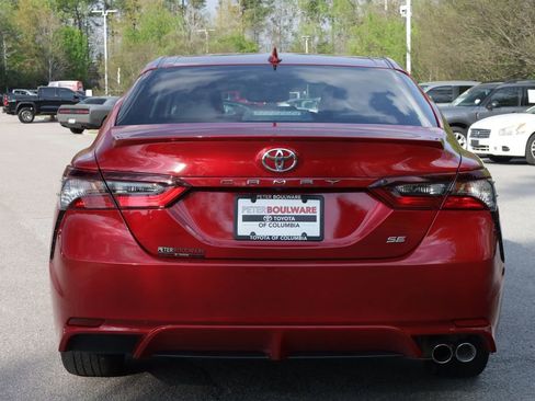 Used 2024 Toyota Camry SE w/ Convenience Package FWD image 5