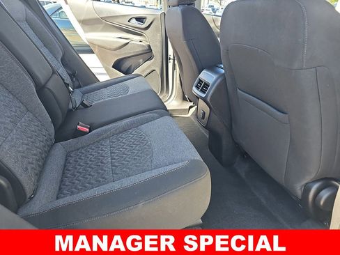 Used 2022 Chevrolet Equinox LT image 11