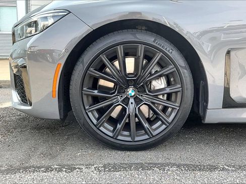 Used 2020 BMW 750i xDrive w/ Executive Package AWD/4WD image 4