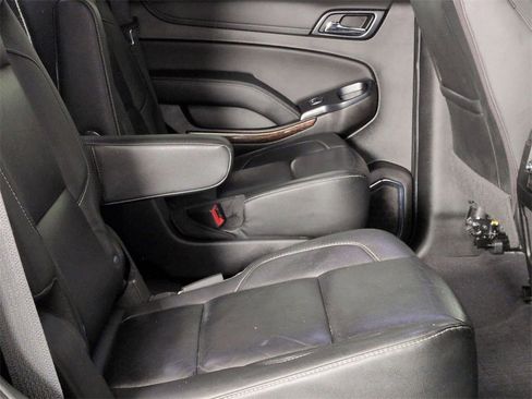 Certified 2019 GMC Yukon SLT w/ Open Road Package image 26
