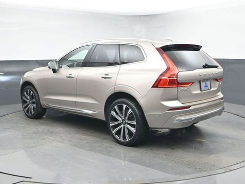 Used 2023 Volvo XC60 B5 Ultimate AWD/4WD image 7