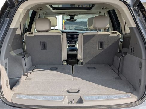 Used 2020 Cadillac XT6 Premium Luxury AWD/4WD image 37