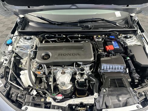 Used 2025 Honda Civic Sport image 32