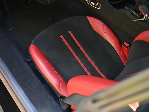 Used 2020 Aston Martin V8 Vantage Coupe RWD image 22