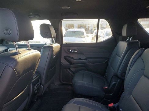 Certified 2023 Chevrolet Traverse LT w/ LPO, Floor Liner Package image 11