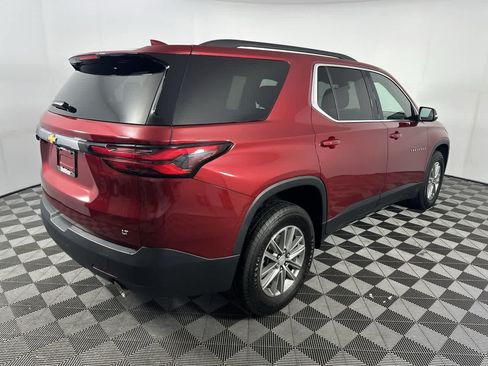 Used 2023 Chevrolet Traverse LT FWD image 14