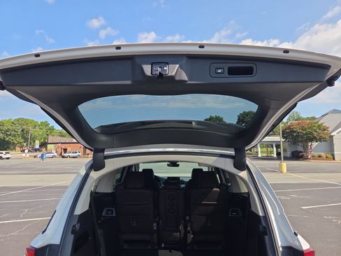 Used 2026 Honda Odyssey Touring image 14