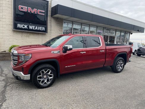 Used 2022 GMC Sierra 1500 SLT AWD/4WD image 3