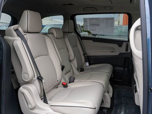 New 2026 Honda Odyssey Touring image 15