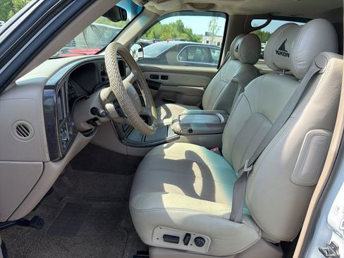 Used 2002 GMC Yukon Denali AWD/4WD image 5