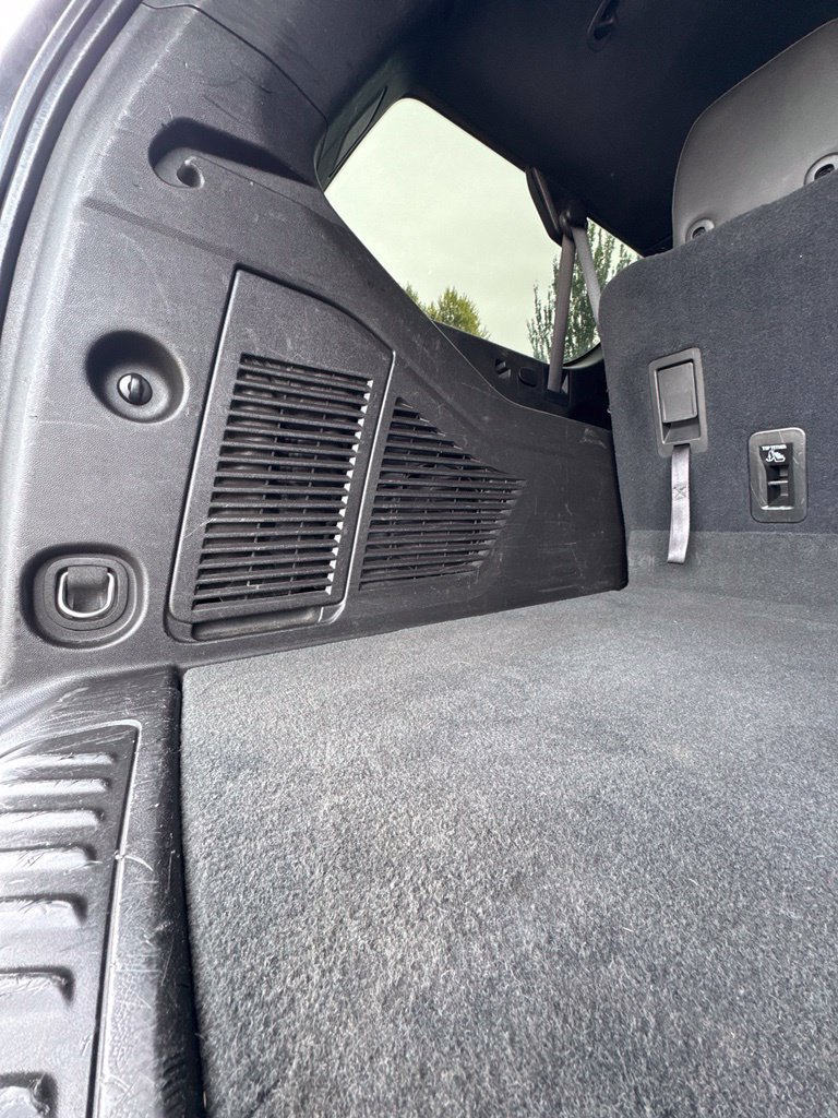 Used 2021 Chevrolet Suburban LT AWD/4WD image 12