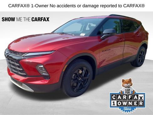 Used 2024 Chevrolet Blazer LT w/ Convenience Package FWD image 3
