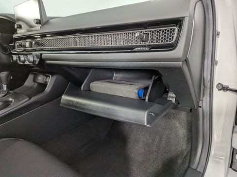 Certified 2024 Honda Civic EX image 30