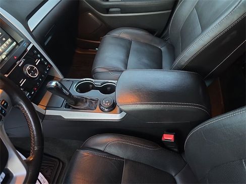 Used 2015 Ford Explorer Sport image 21