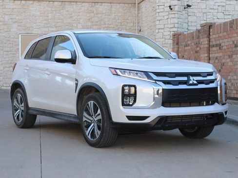 Used 2024 Mitsubishi Outlander Sport AWD image 2