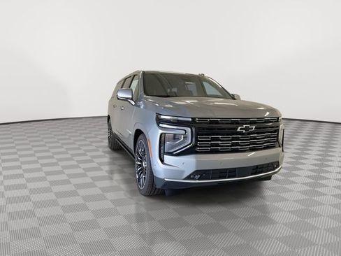 New 2026 Chevrolet Suburban High Country AWD/4WD image 4