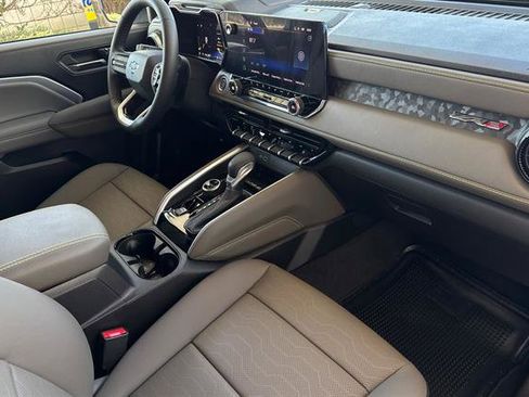 New 2026 Chevrolet Colorado ZR2 w/ Technology Package image 17