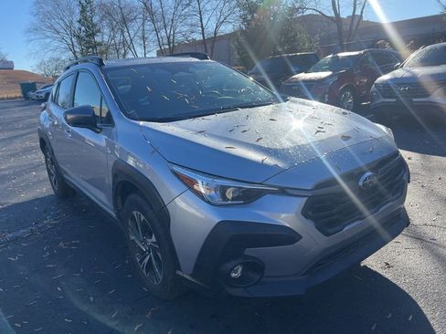 Used 2024 Subaru Crosstrek 2.0i Premium image 9