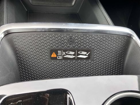 New 2026 Chevrolet Equinox LT w/ Convenience Package II AWD/4WD image 11