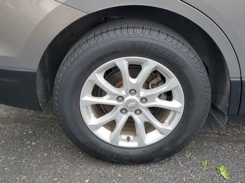 Used 2018 Chevrolet Equinox LT FWD image 5