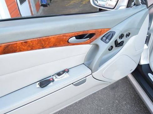 Used 2005 Mercedes-Benz SL 500 image 47