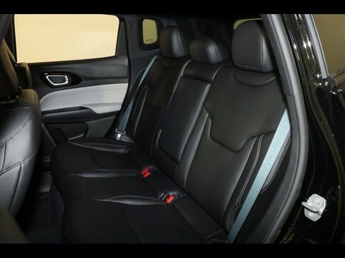 New 2026 Jeep Compass Limited image 21