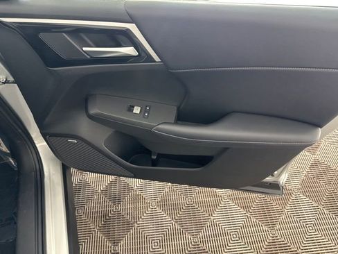 Used 2025 Mitsubishi Outlander SE AWD/4WD image 23