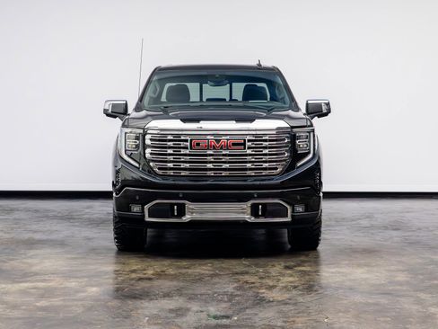 Used 2024 GMC Sierra 1500 Denali w/ Denali Reserve Package image 2