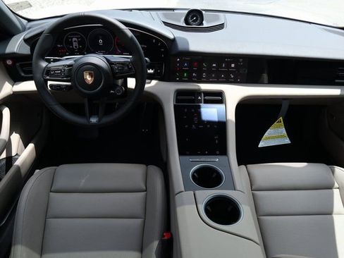 Used 2025 Porsche Taycan RWD image 19