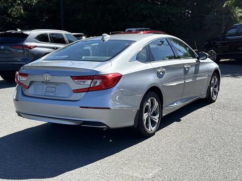 Used 2018 Honda Accord EX image 2