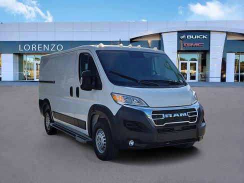 Used 2025 RAM ProMaster 2500 w/ U-Haul Equipment Group FWD image 3
