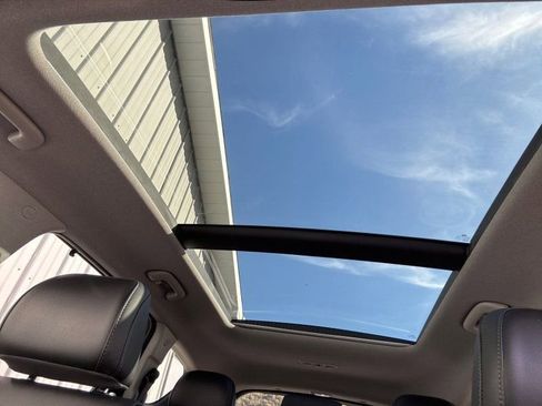 Used 2023 Hyundai Santa Fe Limited image 24