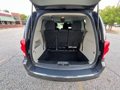 Used 2017 Dodge Grand Caravan SE w/ Power Window Group FWD image 25
