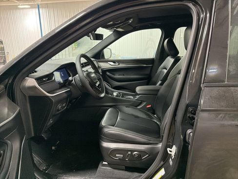 New 2026 Jeep Grand Cherokee L Limited image 6