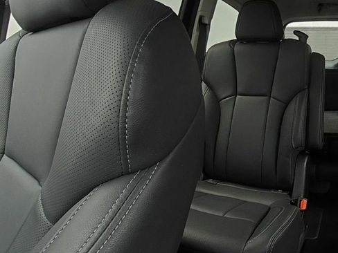 Used 2023 Subaru Ascent Limited image 23