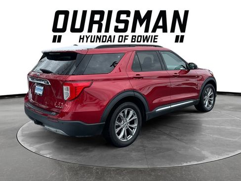 Used 2021 Ford Explorer XLT w/ Equipment Group 202A image 6