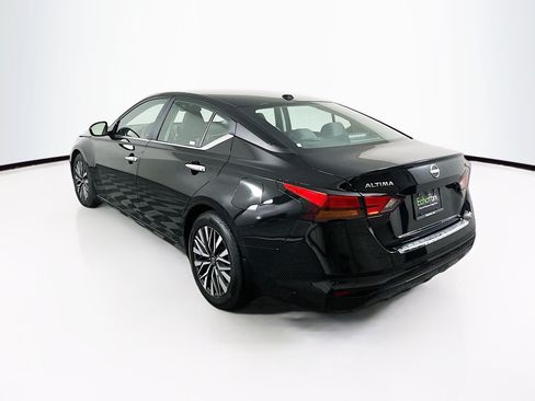 Used 2023 Nissan Altima 2.5 SV FWD image 5