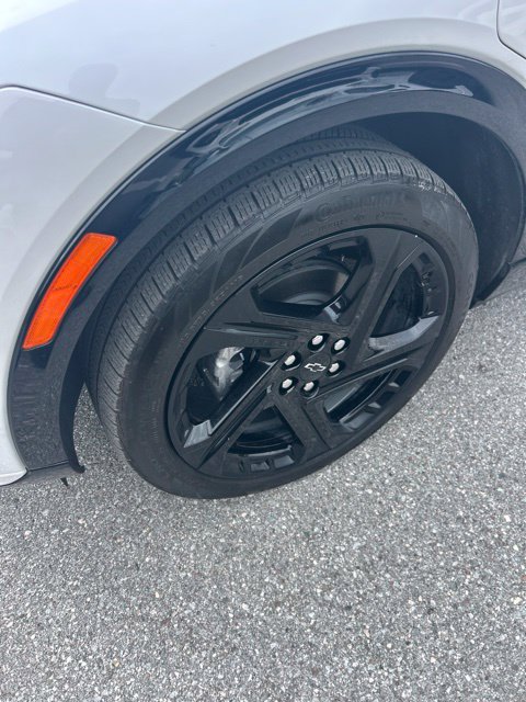 Certified 2025 Chevrolet Equinox EV RS FWD image 2