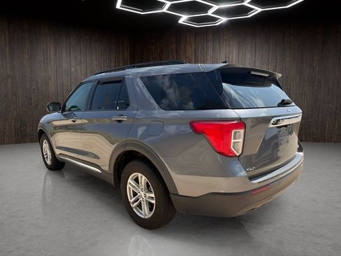 Used 2024 Ford Explorer XLT AWD/4WD image 7
