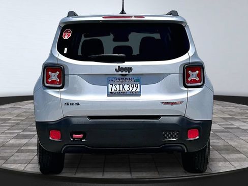 Certified 2016 Jeep Renegade Trailhawk AWD/4WD image 23