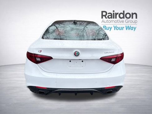 Used 2023 Alfa Romeo Giulia Veloce image 8